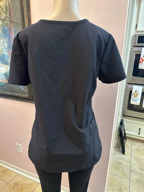 Scrubstar Black V-Neck Short Sleeve Nursing Top - Picture 3 of 5